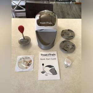 TREAT & TRAIN Remote Treat Dispensing Dog Training System